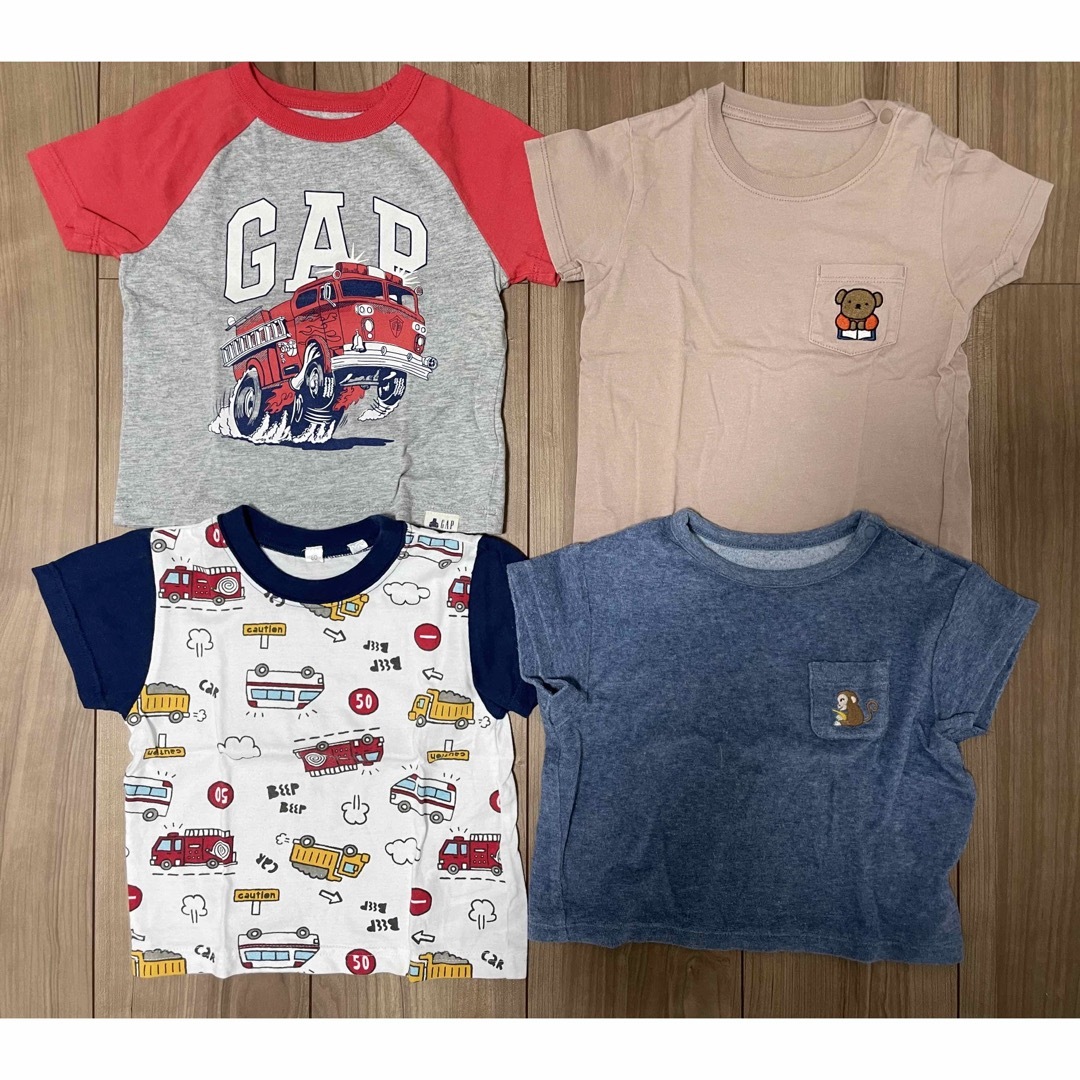 UNIQLO(ユニクロ)の男の子 Tシャツ 4点セット 80サイズ キッズ/ベビー/マタニティのベビー服(~85cm)(Ｔシャツ)の商品写真