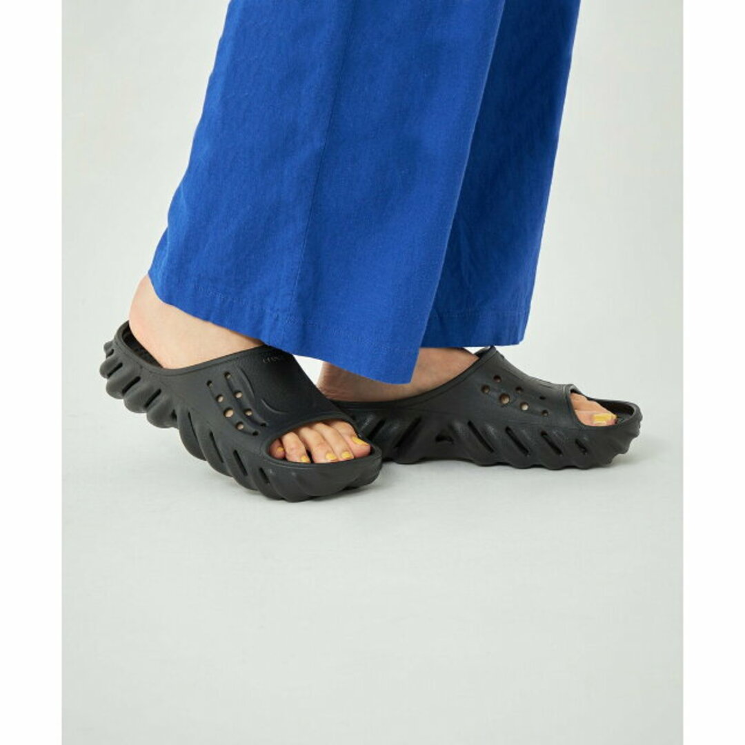 UNITED ARROWS green label relaxing(ユナイテッドアローズグリーンレーベルリラクシング)の【BLACK】<CROCS> ECHO SLIDE エコー スライド サンダル レディースの靴/シューズ(サンダル)の商品写真