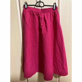 GU  ピンク　フレアスカート(ひざ丈スカート)