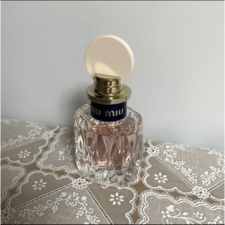 ミュウミュウ(miumiu)のmiumiu ローロゼオードトワレ50ml(香水(女性用))