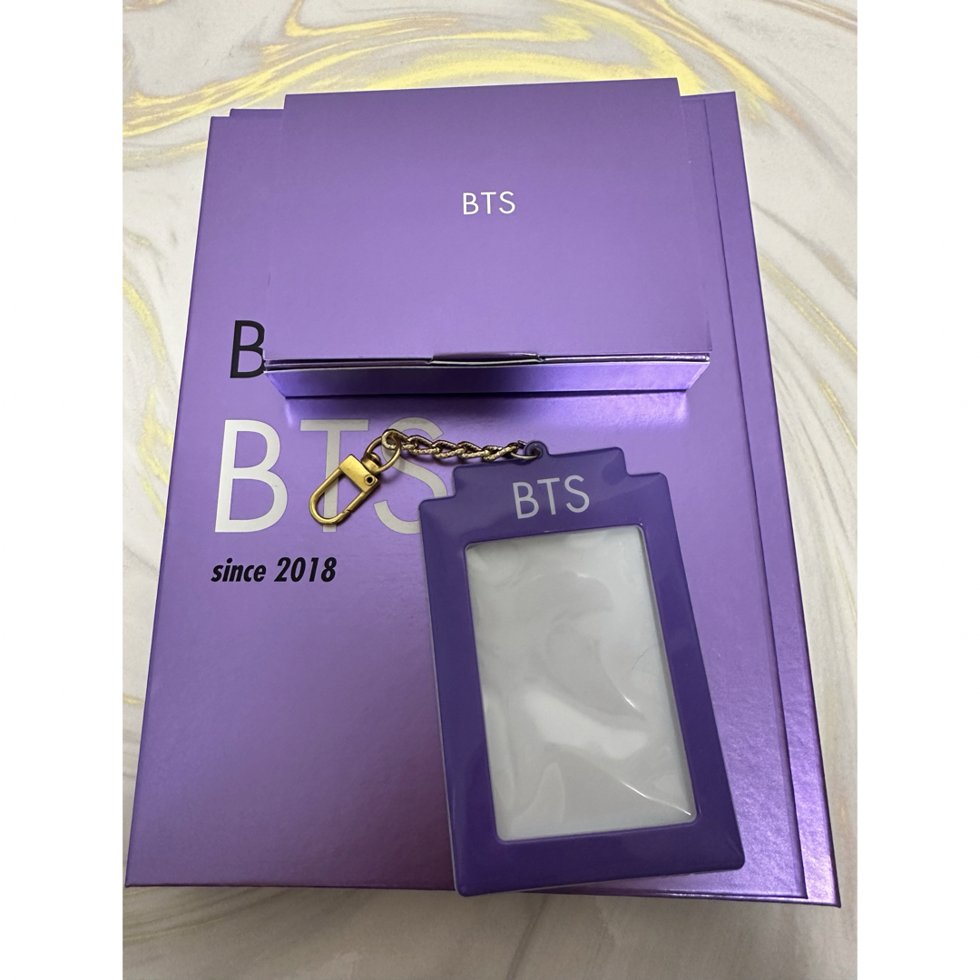 防弾少年団(BTS)(ボウダンショウネンダン)のBTS dicon  トレカ エンタメ/ホビーのCD(K-POP/アジア)の商品写真