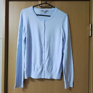 ユニクロ(UNIQLO)のUNIQLOカーディガン　水色(カーディガン)