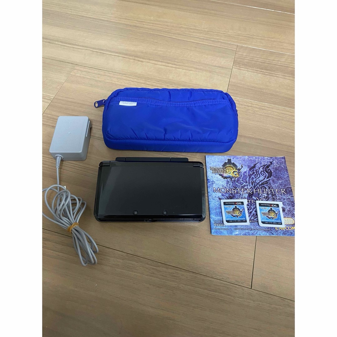 ニンテンドー3DS(ニンテンドー3DS)のニンテンドー3DS コスモブラック本体&充電器 エンタメ/ホビーのゲームソフト/ゲーム機本体(携帯用ゲーム機本体)の商品写真