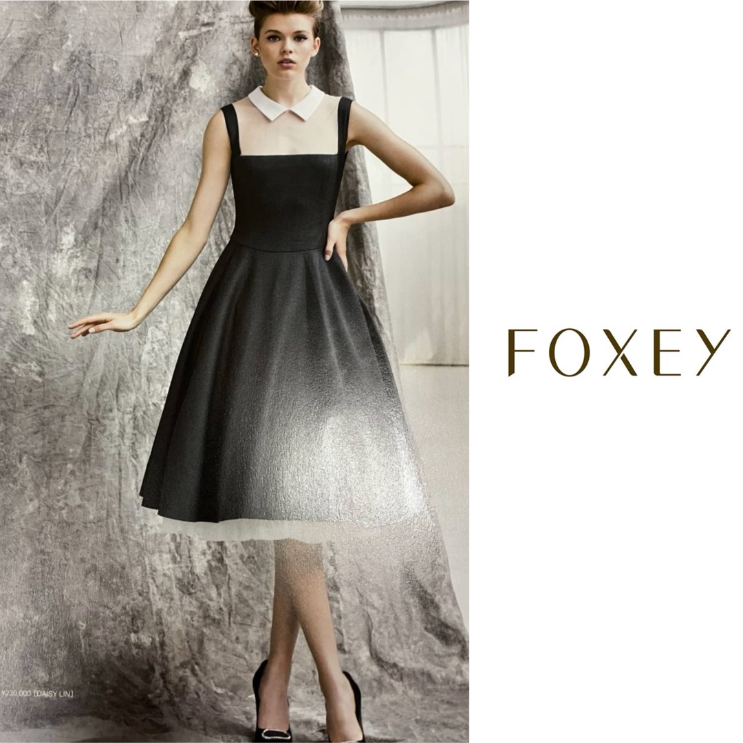 FOXEY(フォクシー)のFOXEY 白襟 ドレス　マガジン掲載　リッチグレー　紗栄子さんご愛用  レディースのワンピース(ひざ丈ワンピース)の商品写真