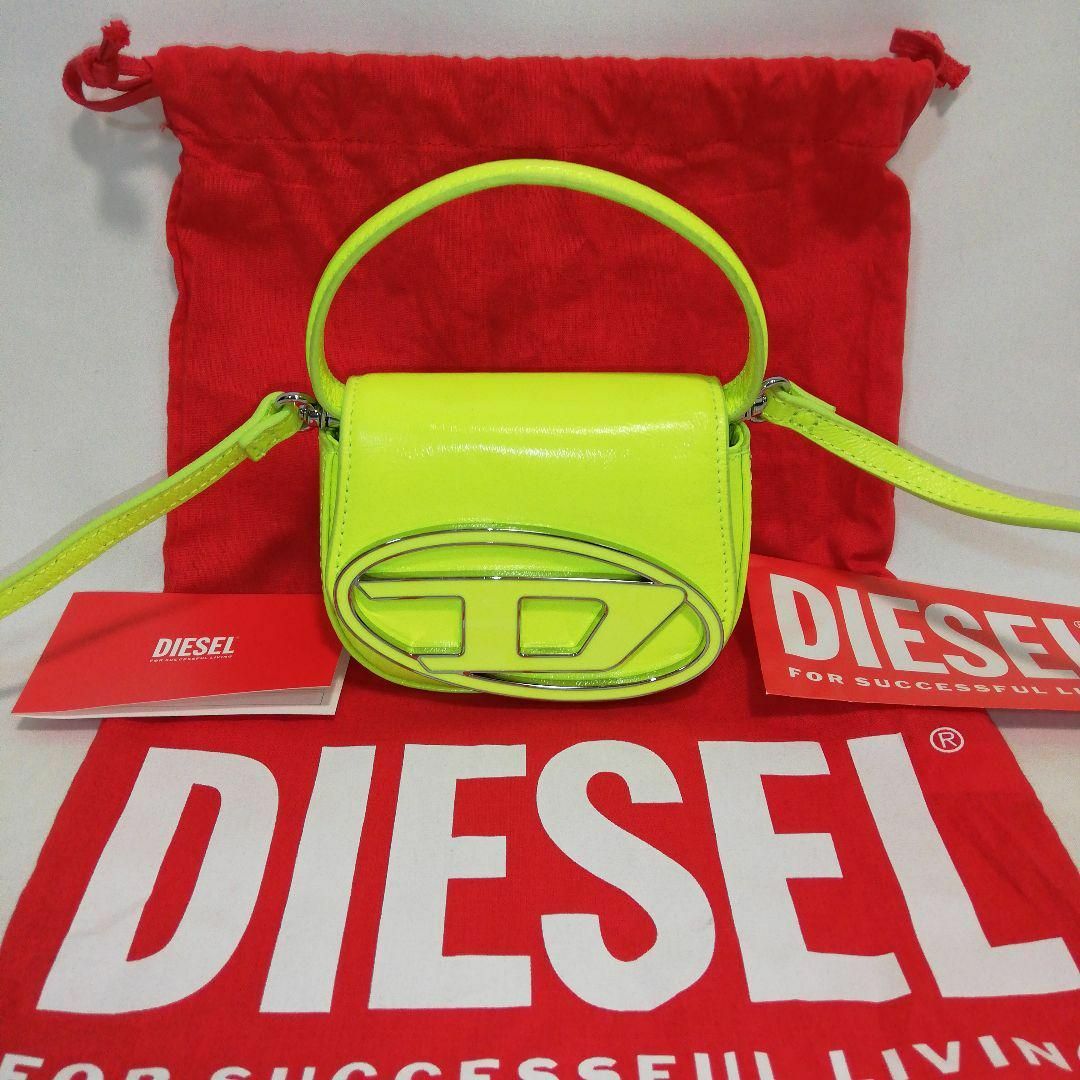 DIESEL(ディーゼル)のDIESEL クロスボディバッグ XS ショルダーバッグ ネオンイエロー 1DR レディースのバッグ(ショルダーバッグ)の商品写真