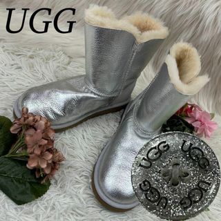 アグ(UGG)のアグ レディース ムートン ブーツ ベイリーボタン シルバー 美品 23cm(ブーツ)