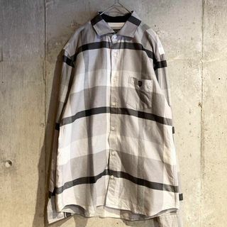 バーバリーブラックレーベル(BURBERRY BLACK LABEL)の【美品】ブラックレーベルクレストブリッジ メガチェック 長袖シャツ ロゴ刺繍 L(シャツ)