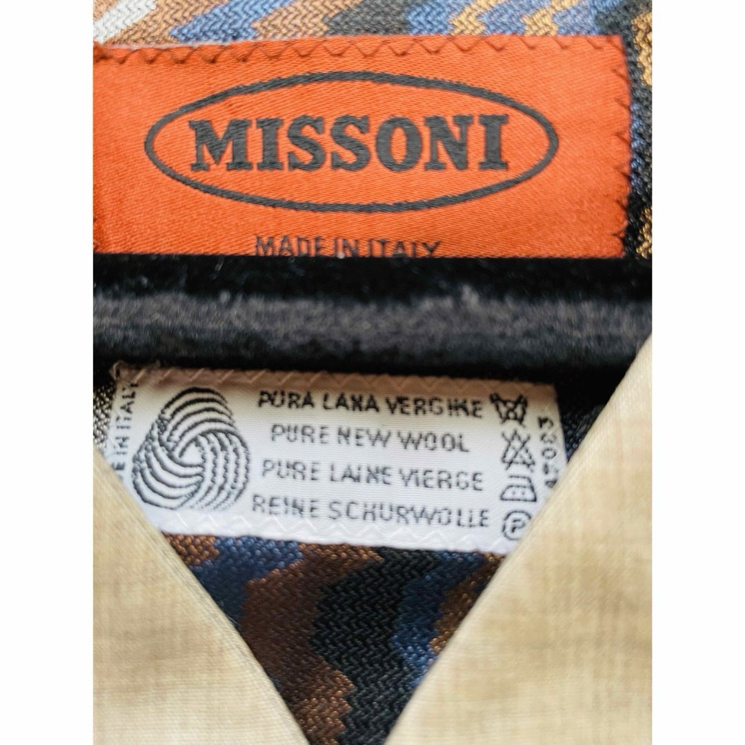 MISSONI(ミッソーニ)の未着用　イタリア製　イタリアラグジュアリーブランドMISSONI  ベスト メンズのトップス(ベスト)の商品写真