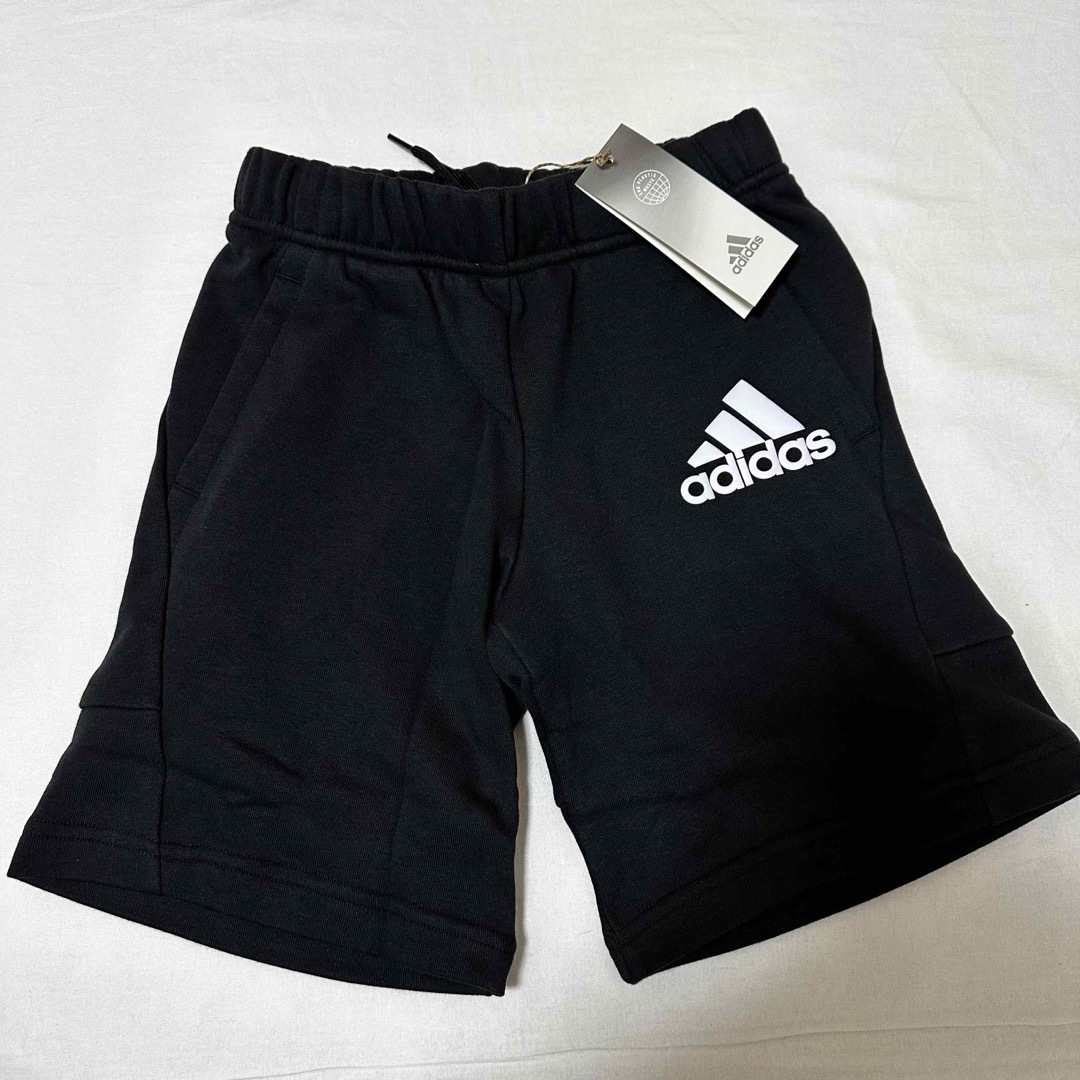 adidas(アディダス)の新品　140 アディダス　Tシャツ　ハーフ　パンツ　セットアップ キッズ/ベビー/マタニティのキッズ服男の子用(90cm~)(その他)の商品写真