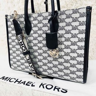 マイケルコース(Michael Kors)の【美品】マイケルコース　トートバッグ　ミレラ　2way　A4収納　チャーム(トートバッグ)