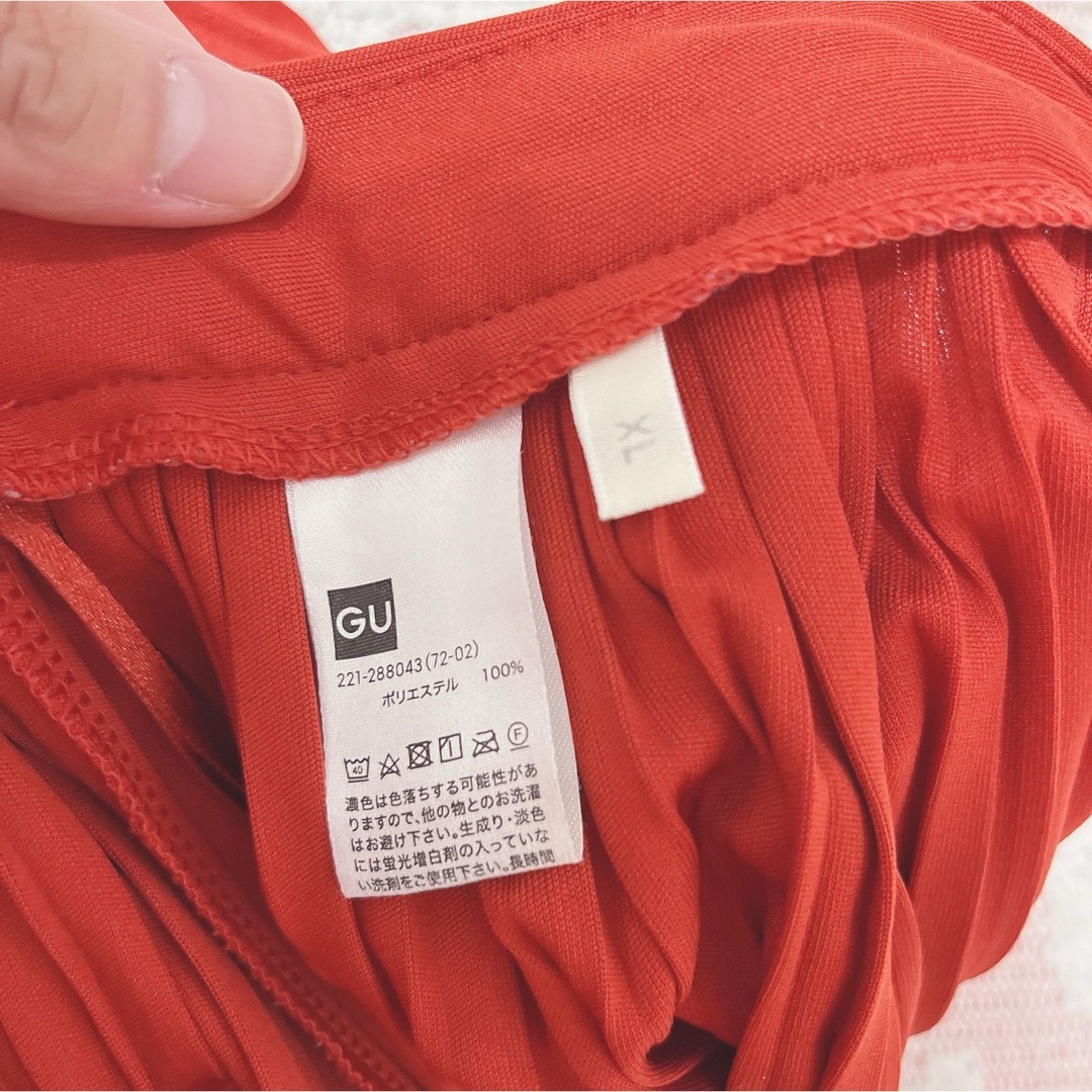 GU プリーツ　ガウチョパンツ　ワイドパンツ　XL オレンジ　赤　ユニクロ レディースのパンツ(カジュアルパンツ)の商品写真