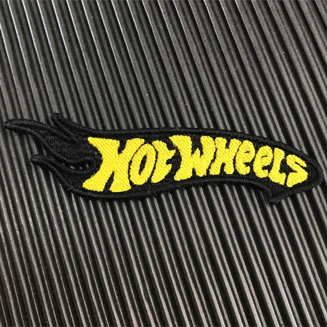 ホットウィール(ホットウィール)のホットウィール HOT WHEELS ロゴ アイロンワッペン 黒 パッチ -6 ハンドメイドの素材/材料(各種パーツ)の商品写真