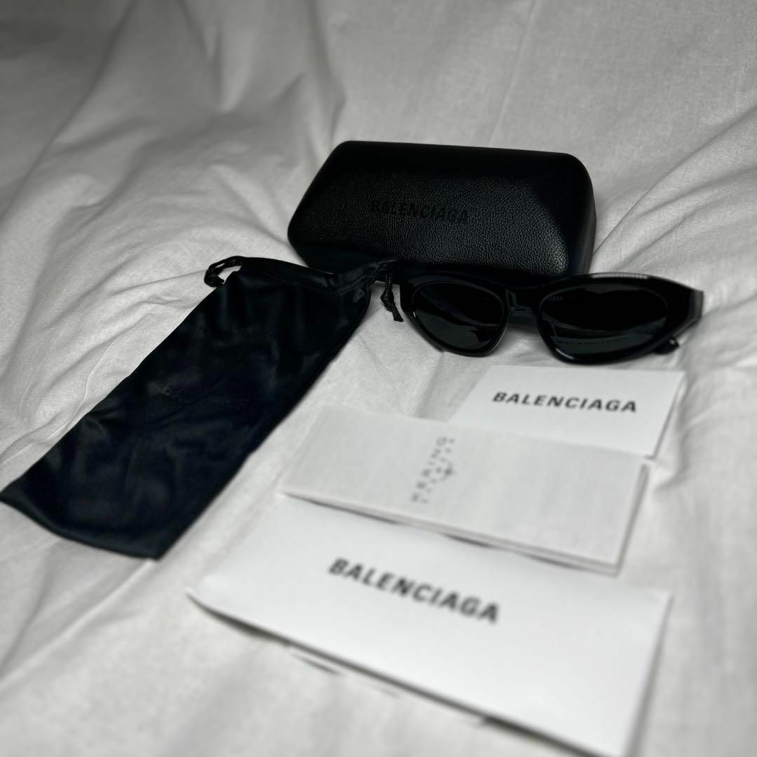 Balenciaga(バレンシアガ)のバレンシアガ  キャットアイ サングラス ブラック BB0207S メンズのファッション小物(サングラス/メガネ)の商品写真