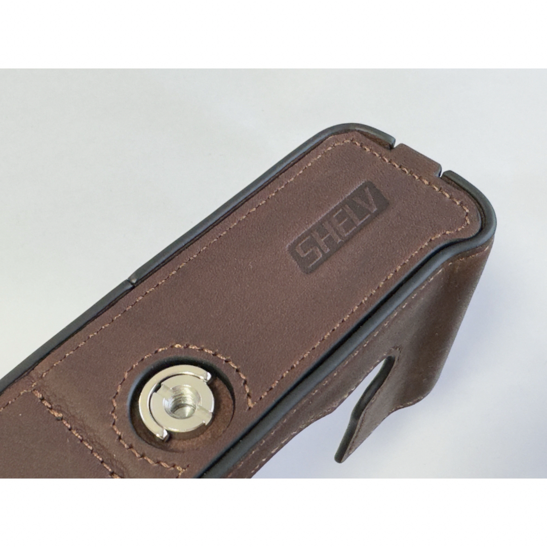 新品 本革カメラケース nikon zf ZF用の通販 by yoshi's shop 新品 本革カメラケース nikon zf ZF用の通販 by yoshi's shop