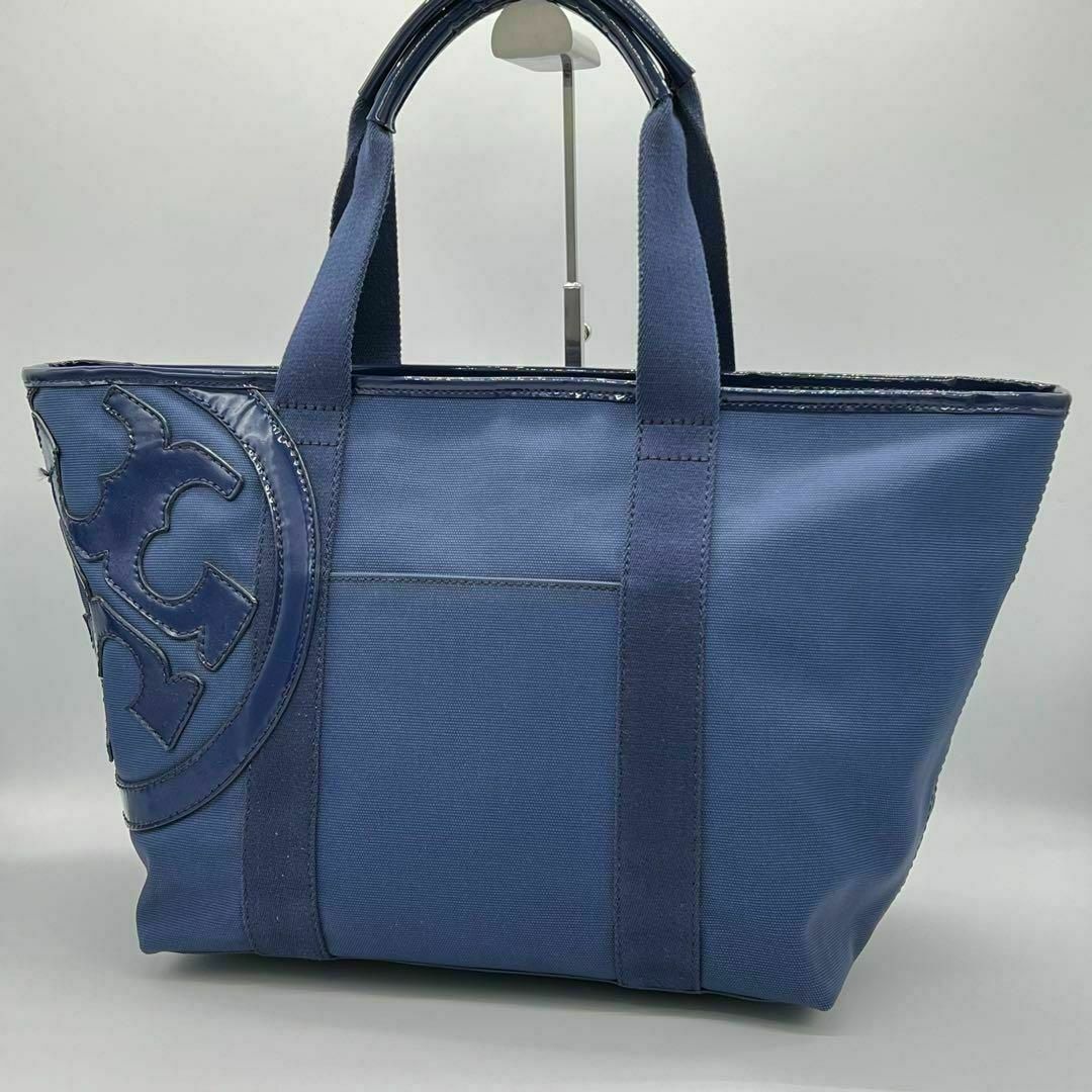 Tory Burch(トリーバーチ)の✨美品✨️Tory Burch デカロゴ ハンドバッグ トートバッグ ネイビー レディースのバッグ(トートバッグ)の商品写真
