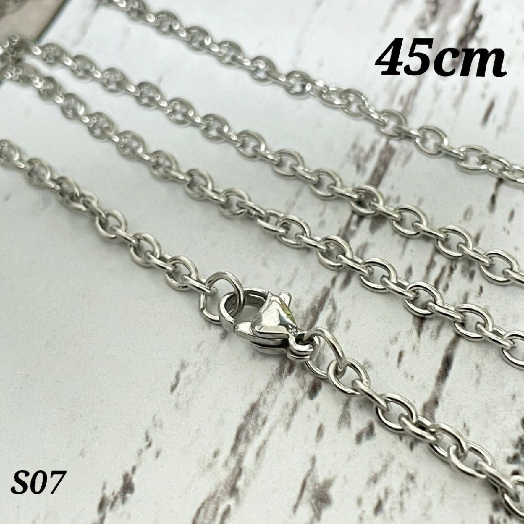 【S07】レディース ネックレス 45cm 2mm ステンレス シルバーチェーン レディースのアクセサリー(ネックレス)の商品写真