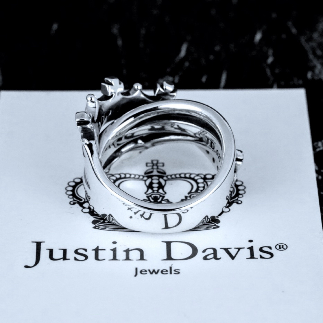 Justin Davis(ジャスティンデイビス)の美品!ジャスティンデイビス SRJ692 TWIST OF FATE リング メンズのアクセサリー(リング(指輪))の商品写真