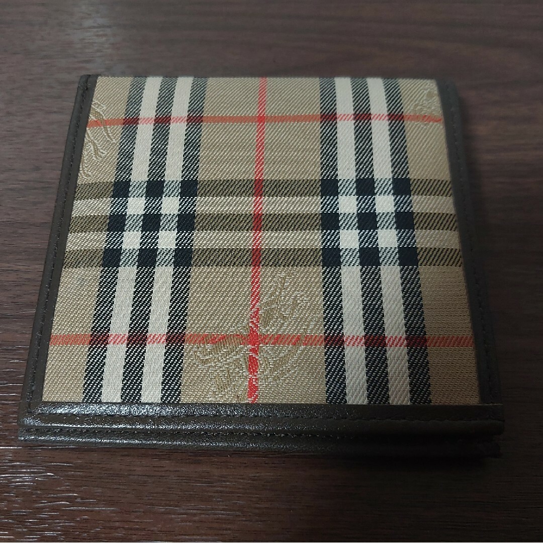 BURBERRY(バーバリー)のBurberry 財布 レディースのファッション小物(財布)の商品写真