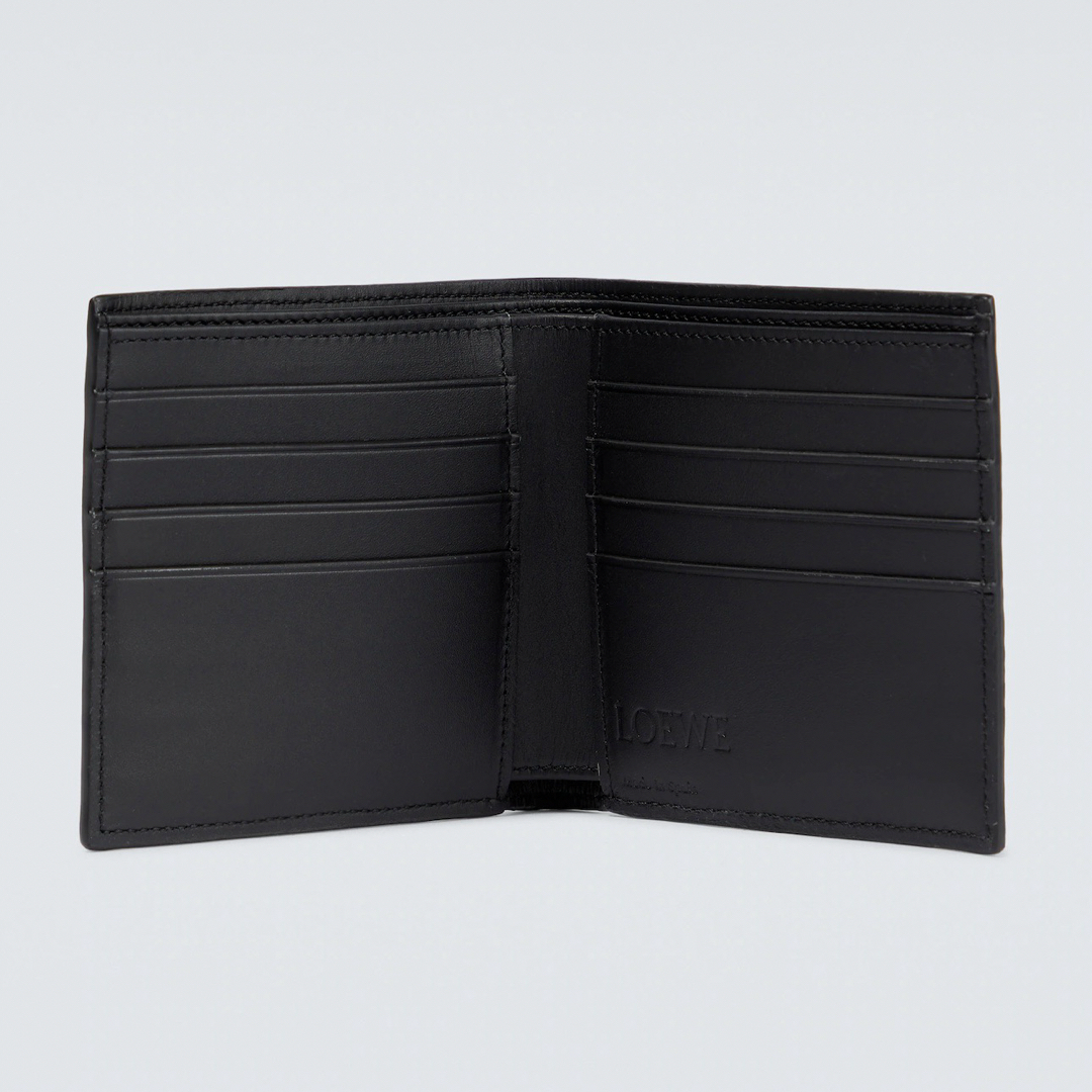 LOEWE - ロゴが目立つ!◇LOEWE◇ロエベ アナグラム 折りたたみ LOEWE - ロゴが目立つ!◇LOEWE◇ロエベ アナグラム 折りたたみ