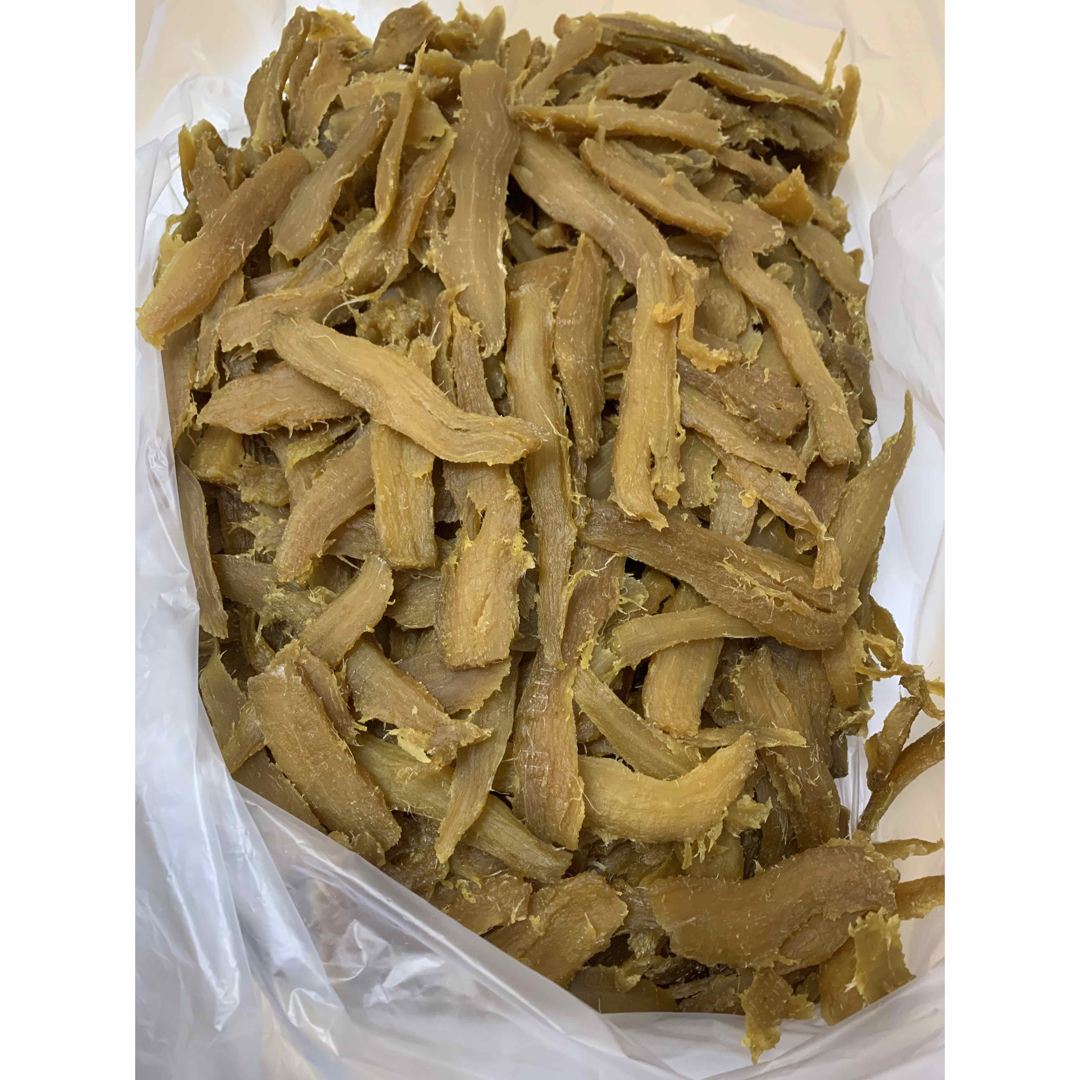 セール 干し芋 茨城 ひたちなか　農家さん　天日干し　切り落とし 内容量850g 食品/飲料/酒の食品(菓子/デザート)の商品写真