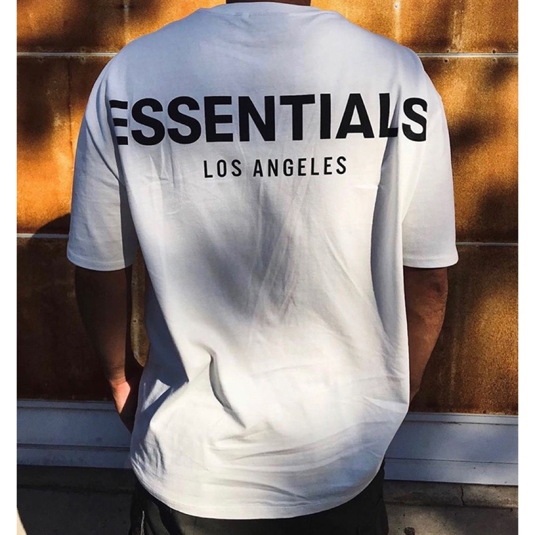 FOG ESSENTIALS Tシャツ男女兼用 エッセンシャルズ  半袖Sサイズ レディースのトップス(Tシャツ(半袖/袖なし))の商品写真