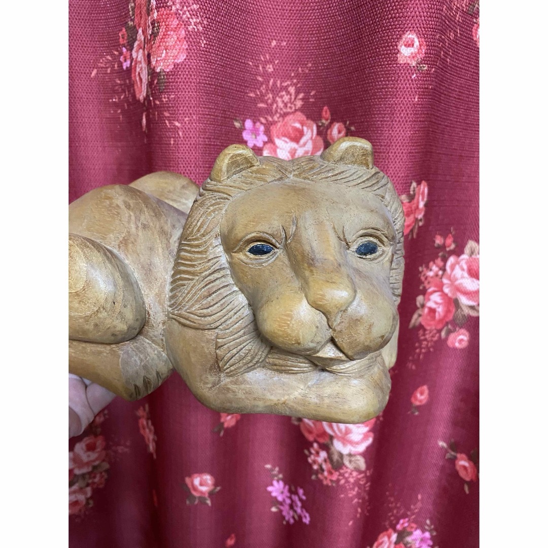 シンガポール　友人香港社長宅私物　社長からの頂き物　寺院の霊木で作られたライオン その他のその他(その他)の商品写真