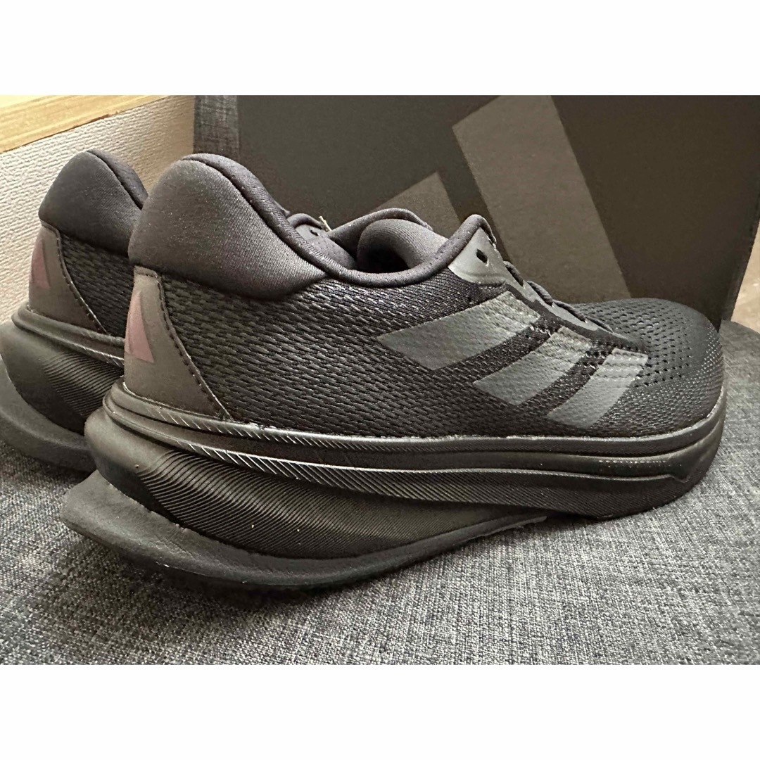 adidas(アディダス)の☆新品未使用☆アディダス(adidas)スーパーノヴァライズ スポーツ/アウトドアのランニング(シューズ)の商品写真