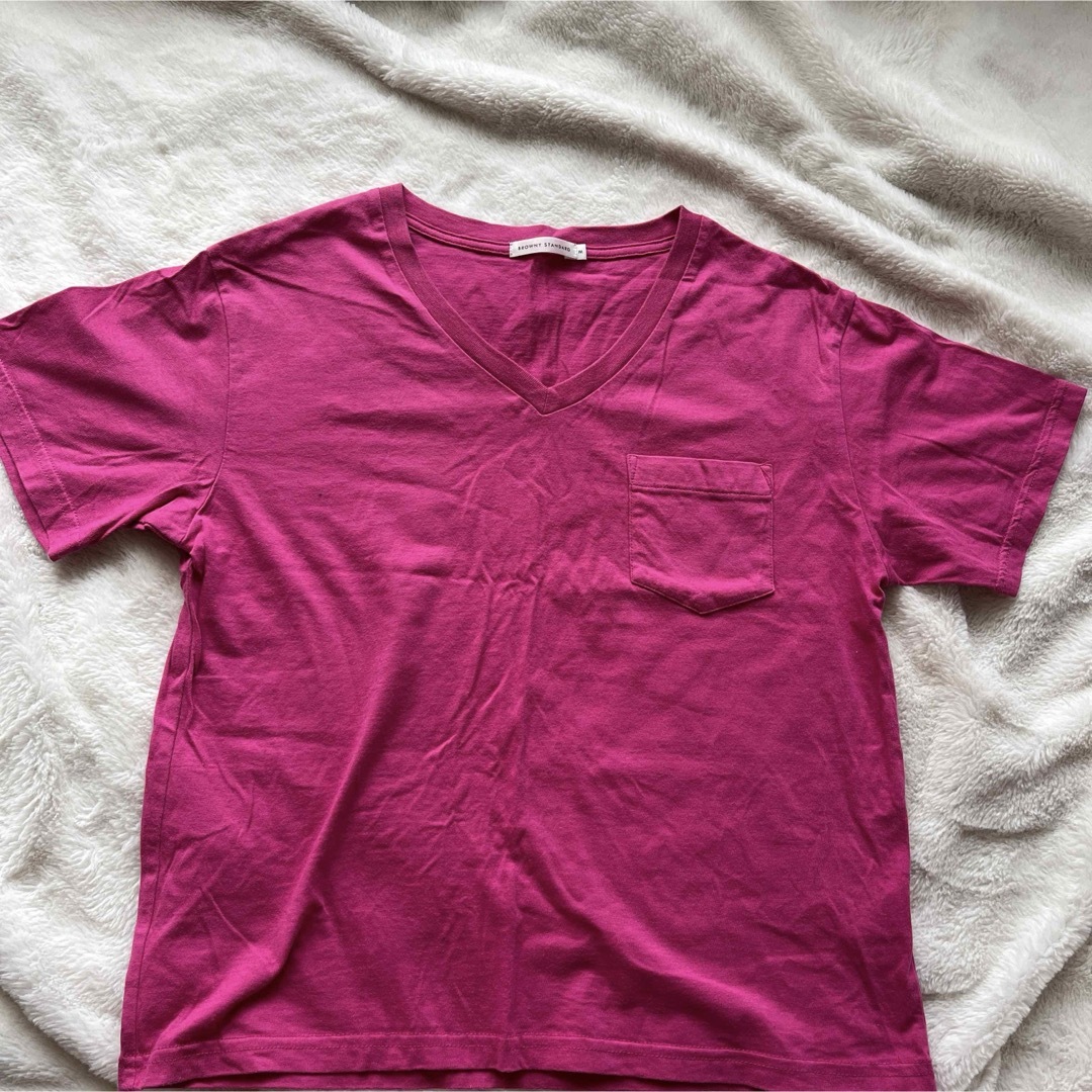 BROWNY(ブラウニー)のWEGO BROWNY STANDARD Tシャツ Vネック Ｍサイズ 未使用品 レディースのトップス(Tシャツ(半袖/袖なし))の商品写真