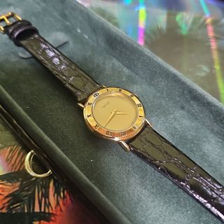 グッチ(Gucci)の⭐【超美品】グッチヴィンテージ3000.2.Lゴールド腕時計(新品電池稼働品)(腕時計)