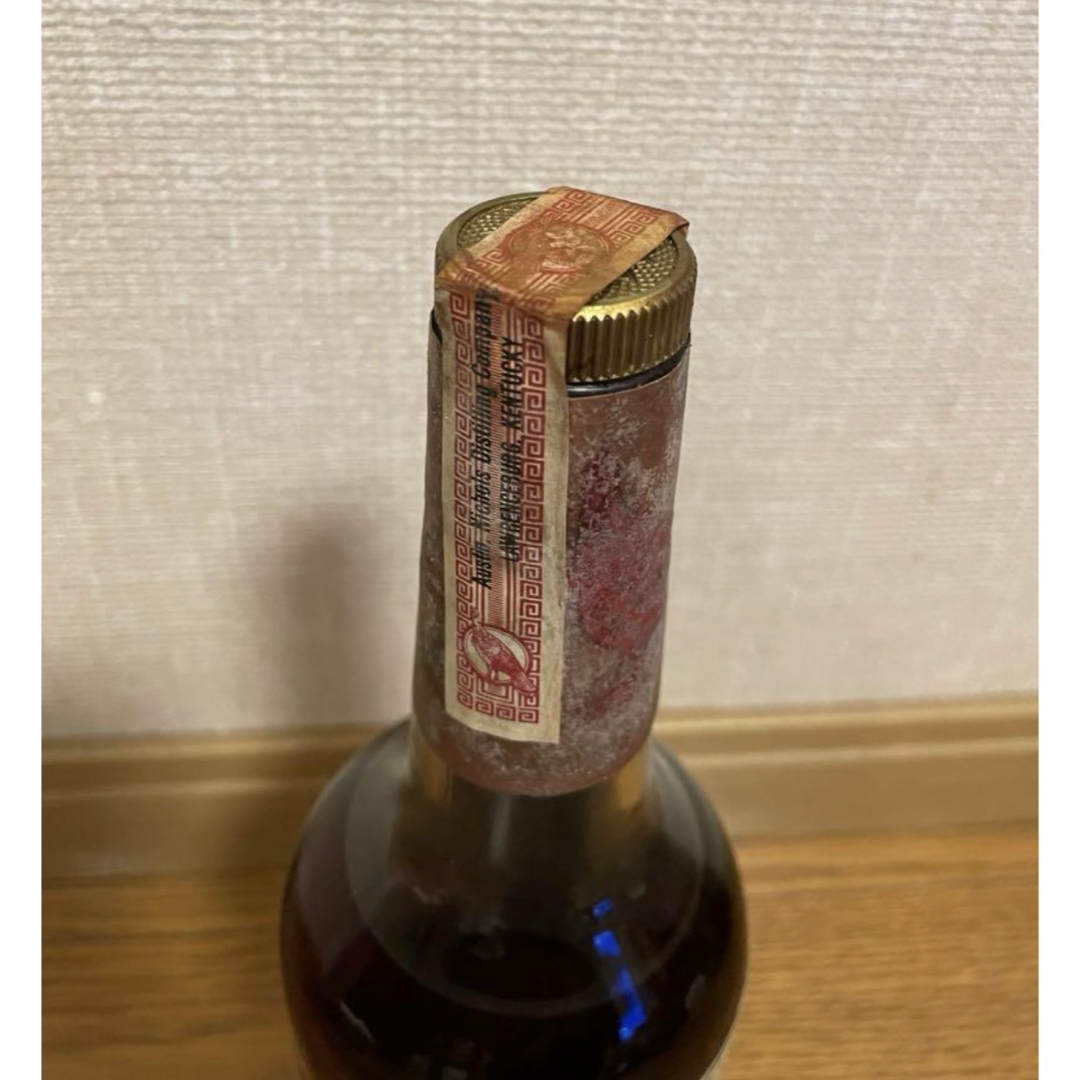 ワイルドターキー(ワイルドターキー)の希少品・未開栓⭐️WILD TURKEY ワイルドターキー 8年  旧ボトル 食品/飲料/酒の酒(ウイスキー)の商品写真