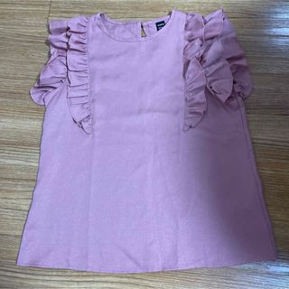 SHEIN - ♡袖のフリルがかわいい ピンクのカットソー♡