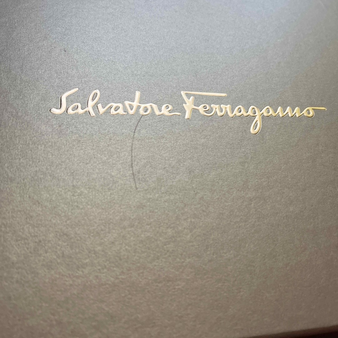 Ferragamo(フェラガモ)のフェラガモミニバッグ レディースのバッグ(ショルダーバッグ)の商品写真