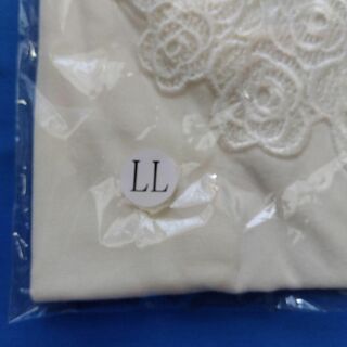 白 タンクトップ 汗取付 LL ノースリーブ 花柄 刺繍 インナー　0278(タンクトップ)