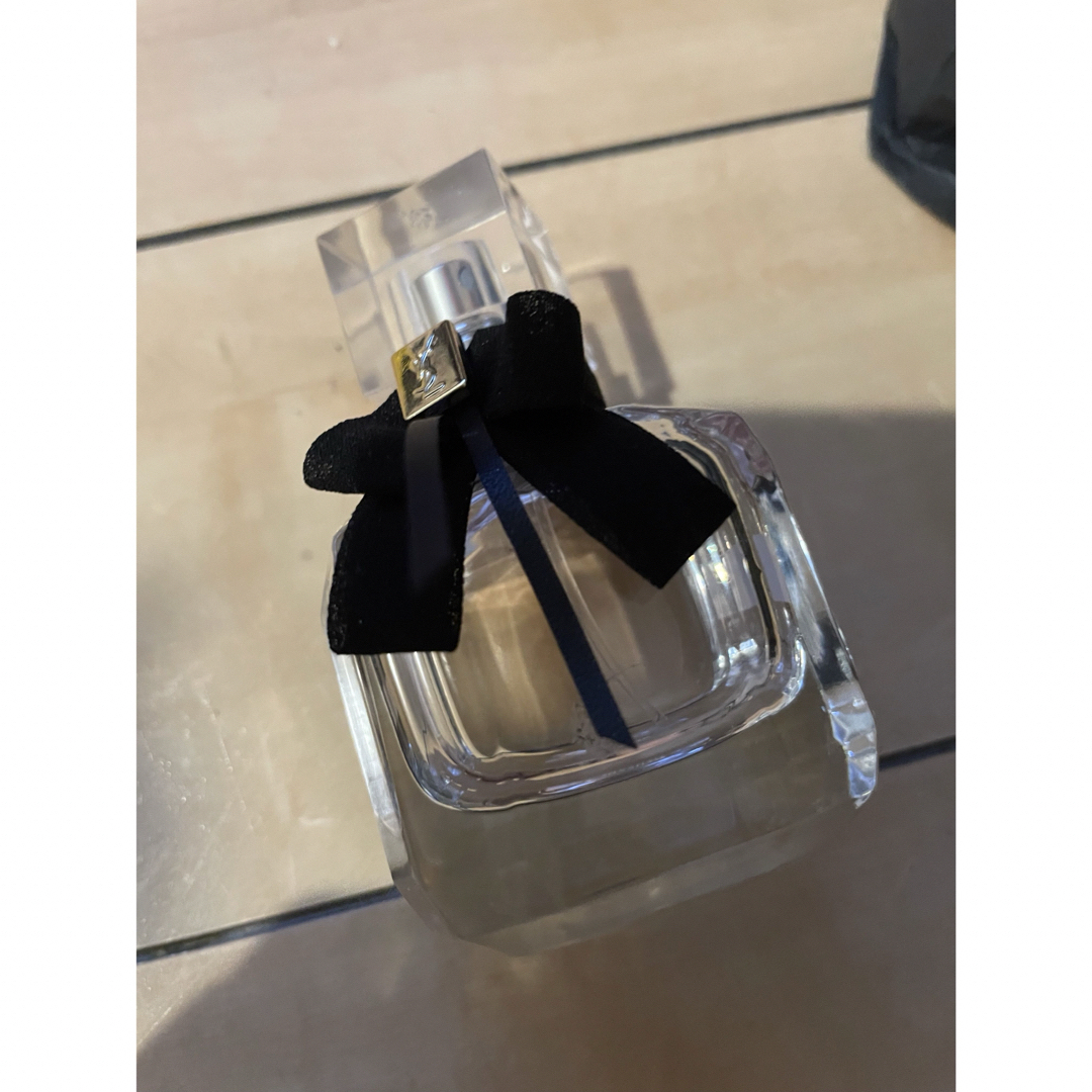 Yves Saint Laurent(イヴサンローラン)のイブサンローラン モンパリ オーデパルファム 30 ヘアミスト 30 コスメ/美容の香水(その他)の商品写真