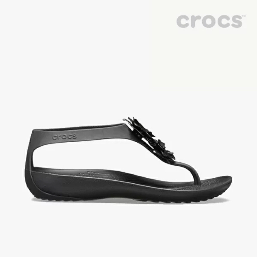 crocs(クロックス)の【新品未使用】クロックス セレナ エンベリッシュド フリップ W8 24㎝ レディースの靴/シューズ(サンダル)の商品写真