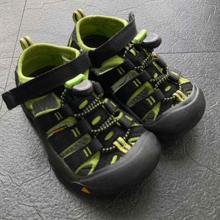 キーン(KEEN)のkeen キッズ　サンダル(サンダル)