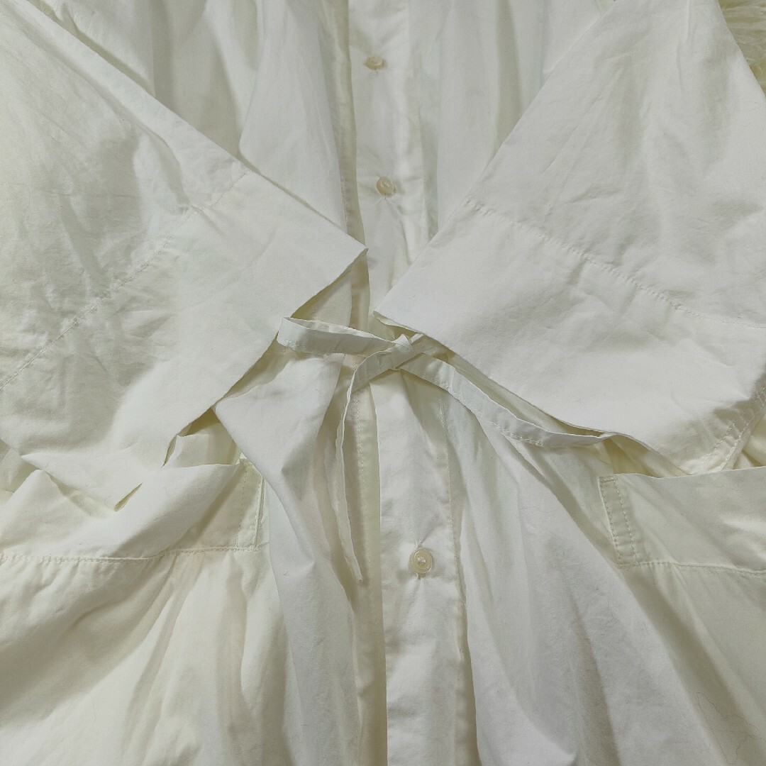 オメカシ シャツ コットン ロング ワンピース ホワイト    オーバーサイズ レディースのワンピース(ロングワンピース/マキシワンピース)の商品写真