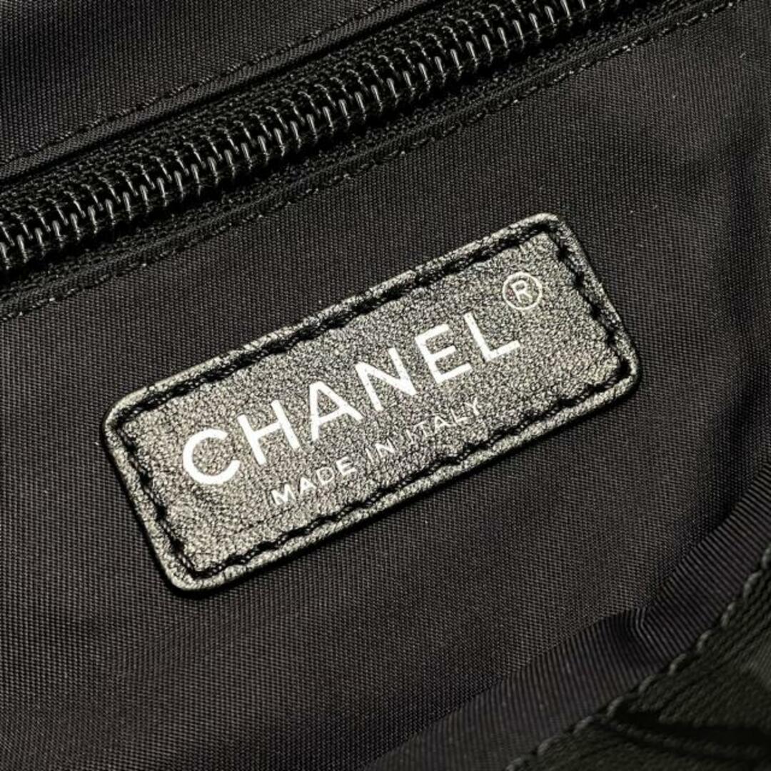 CHANEL(シャネル)のCHANEL(シャネル) ショルダーバッグ レディース ニュートラベルライン 黒 メッセンジャー ナイロン×レザー  レディースのバッグ(ショルダーバッグ)の商品写真