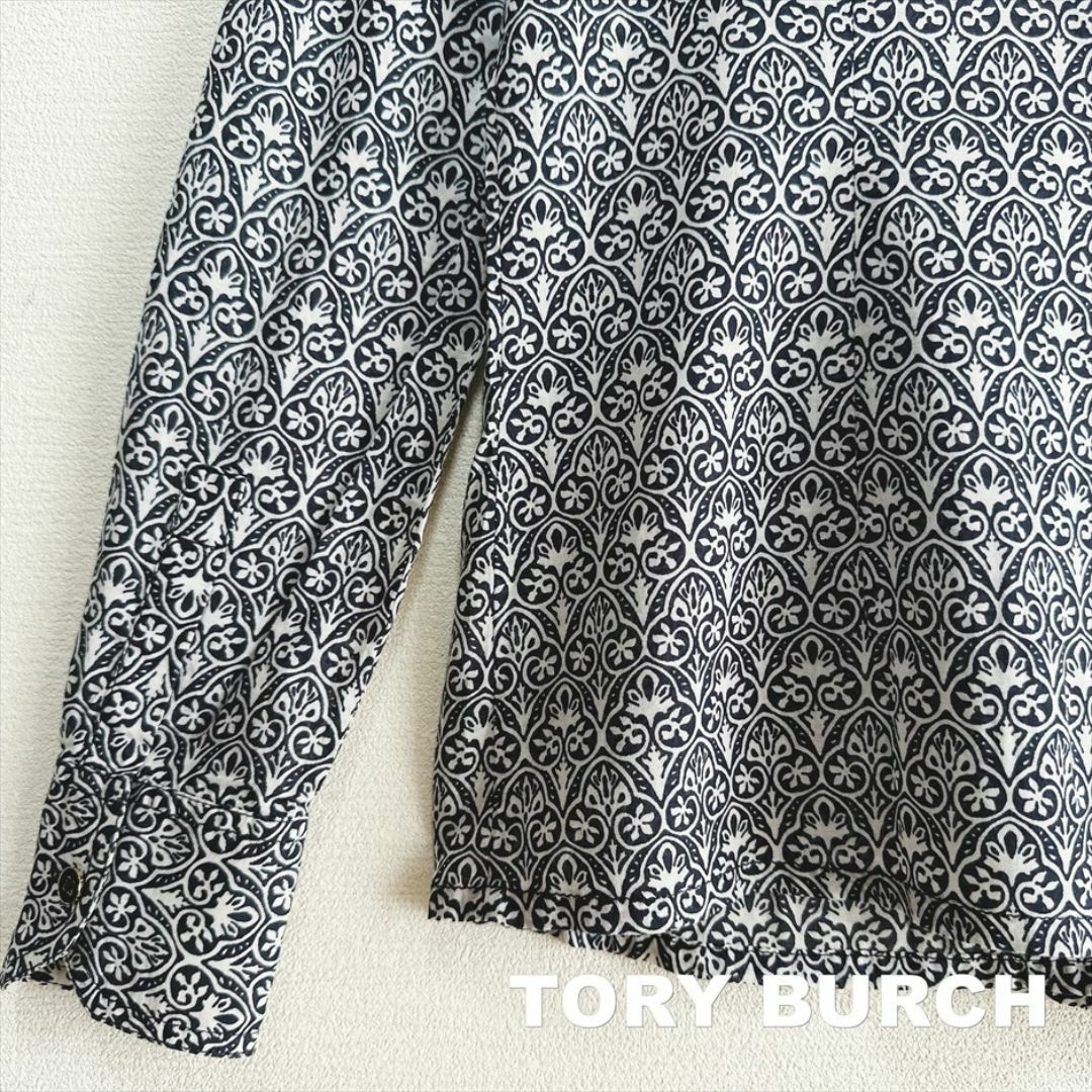 Tory Burch(トリーバーチ)の【TORY BURCH】トリーバーチ デザインボタン キカ総柄 シャツ レディースのトップス(シャツ/ブラウス(長袖/七分))の商品写真