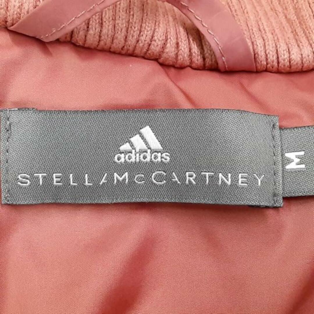 adidas by Stella McCartney(アディダスバイステラマッカートニー)のADIDAS BY STELLA McCARTNEY(アディダスバイステラマッカートニー) コート サイズM レディース - ピンク 長袖/ジップアップ/中綿/冬 レディースのジャケット/アウター(その他)の商品写真