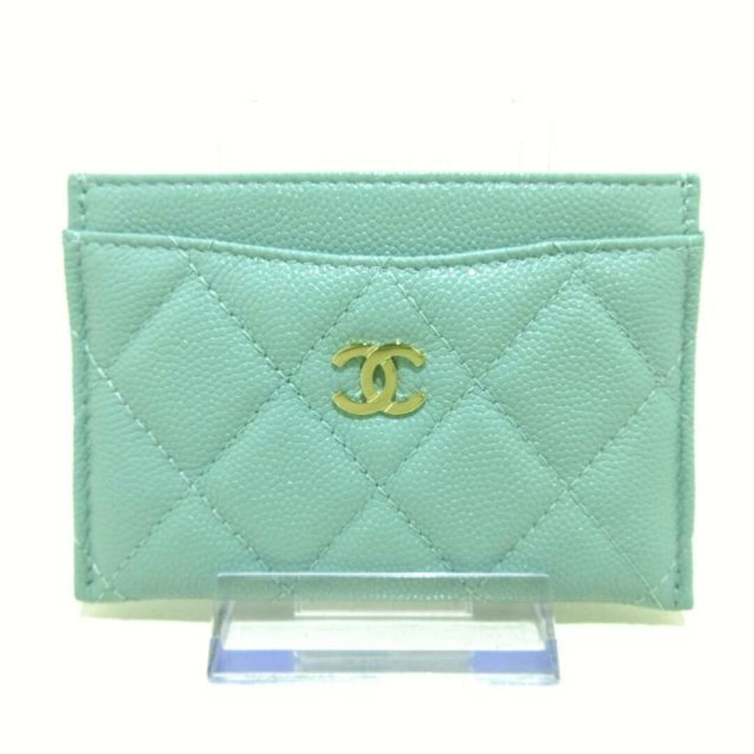 CHANEL(シャネル)のCHANEL(シャネル) カードケース美品  クラシックカードケース,マトラッセ AP0213 ライトグリーン ゴールド金具 グレインドカーフスキン レディースのファッション小物(名刺入れ/定期入れ)の商品写真