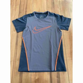 かまやん様専用　美品　NIKE プラクティスシャツ　150(Tシャツ/カットソー)