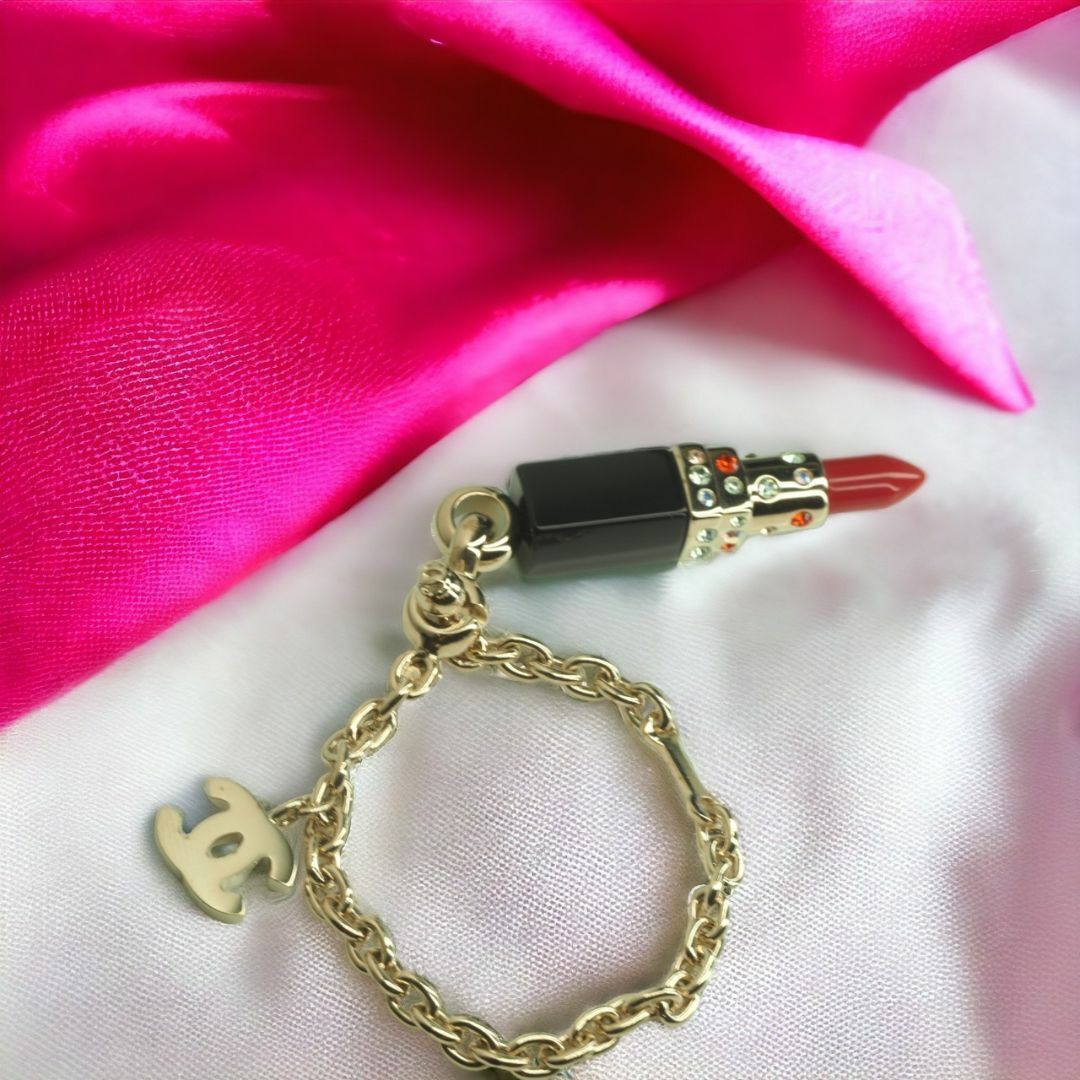 最終値下げ品!CHANEL シャネル 素敵な口紅ココマークチャーム 04A 最終値下げ品!CHANEL シャネル 素敵な口紅ココマークチャーム 04A