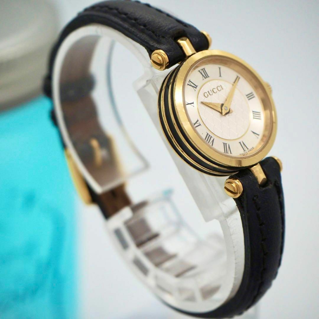 Gucci(グッチ)の225【OH済み】GUCCI グッチ レディース腕時計 ブラック ゴールド レディースのファッション小物(腕時計)の商品写真