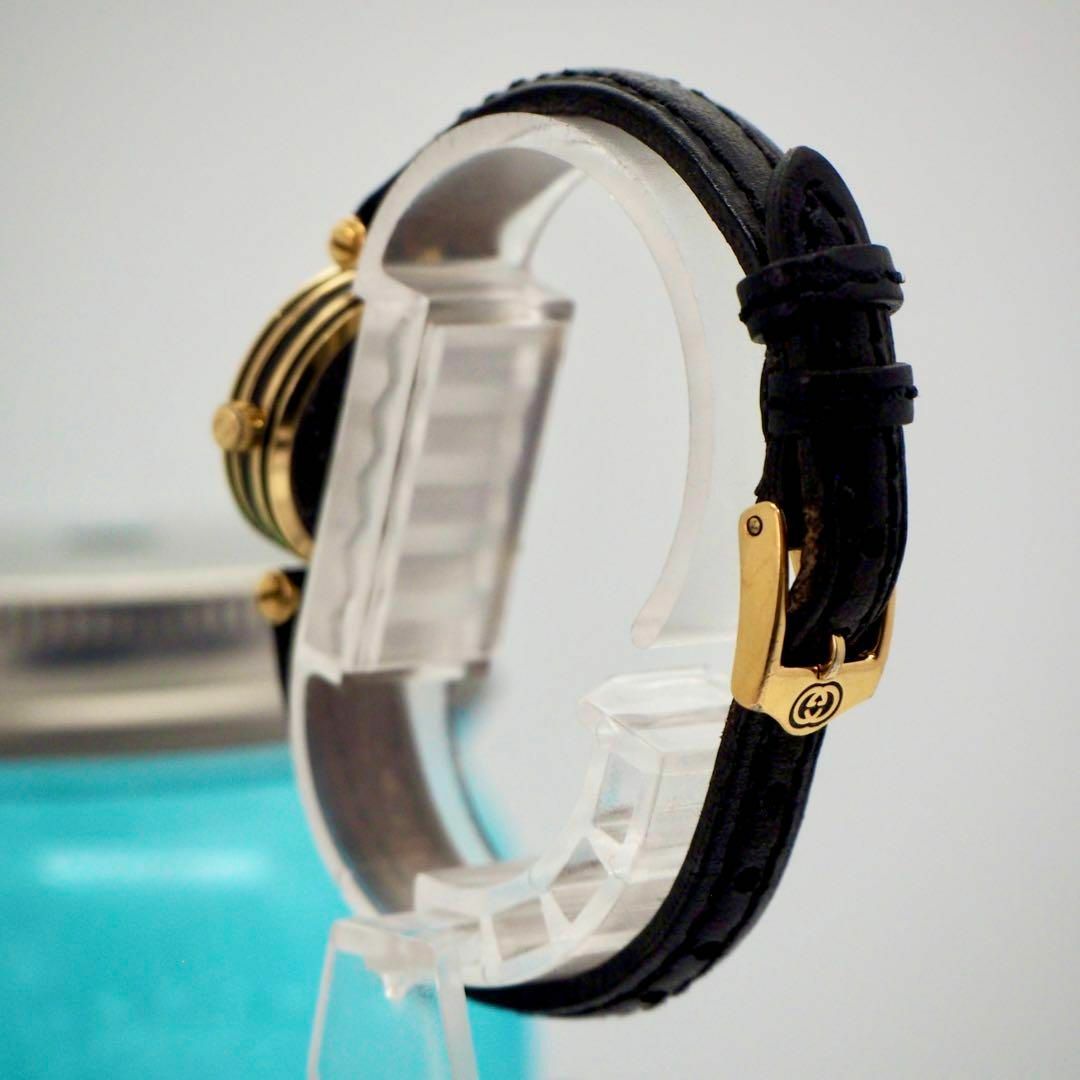 Gucci(グッチ)の225【OH済み】GUCCI グッチ レディース腕時計 ブラック ゴールド レディースのファッション小物(腕時計)の商品写真