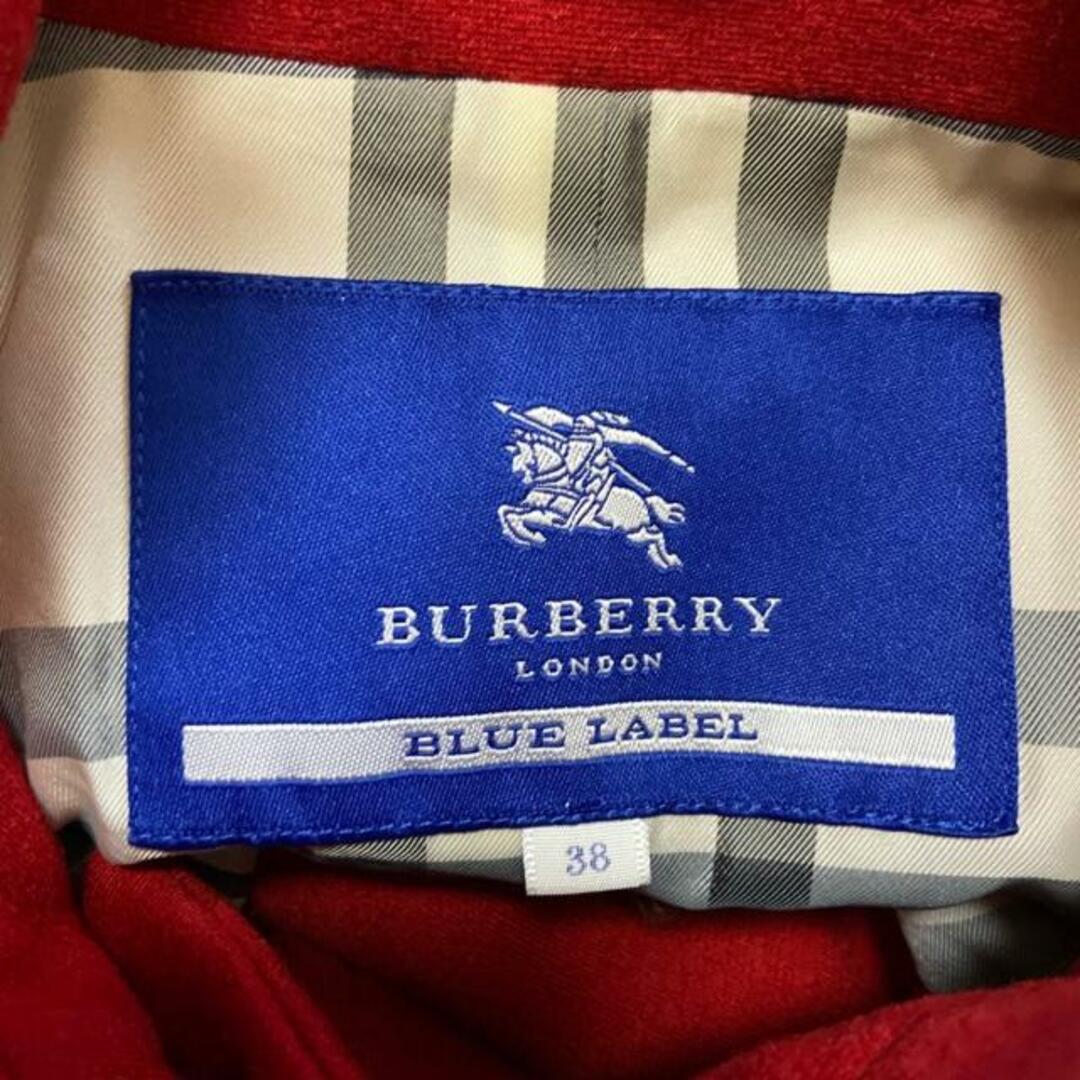 BURBERRY BLUE LABEL(バーバリーブルーレーベル)のBurberry Blue Label(バーバリーブルーレーベル) コート サイズ38 M レディース - レッド 長袖/冬 レディースのジャケット/アウター(その他)の商品写真