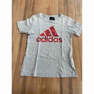 アディダス(adidas)のアディダス　Tシャツ　130(Tシャツ/カットソー)