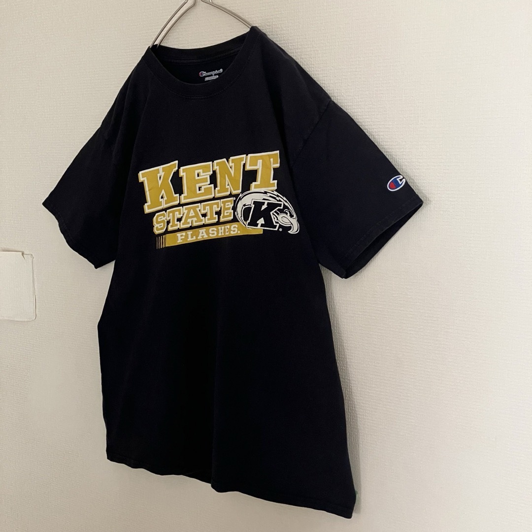 Champion(チャンピオン)のチャンピオンカレッジビッグロゴTシャツtシャツケント州立大学刺繍スリーブロゴ目玉 メンズのトップス(Tシャツ/カットソー(半袖/袖なし))の商品写真