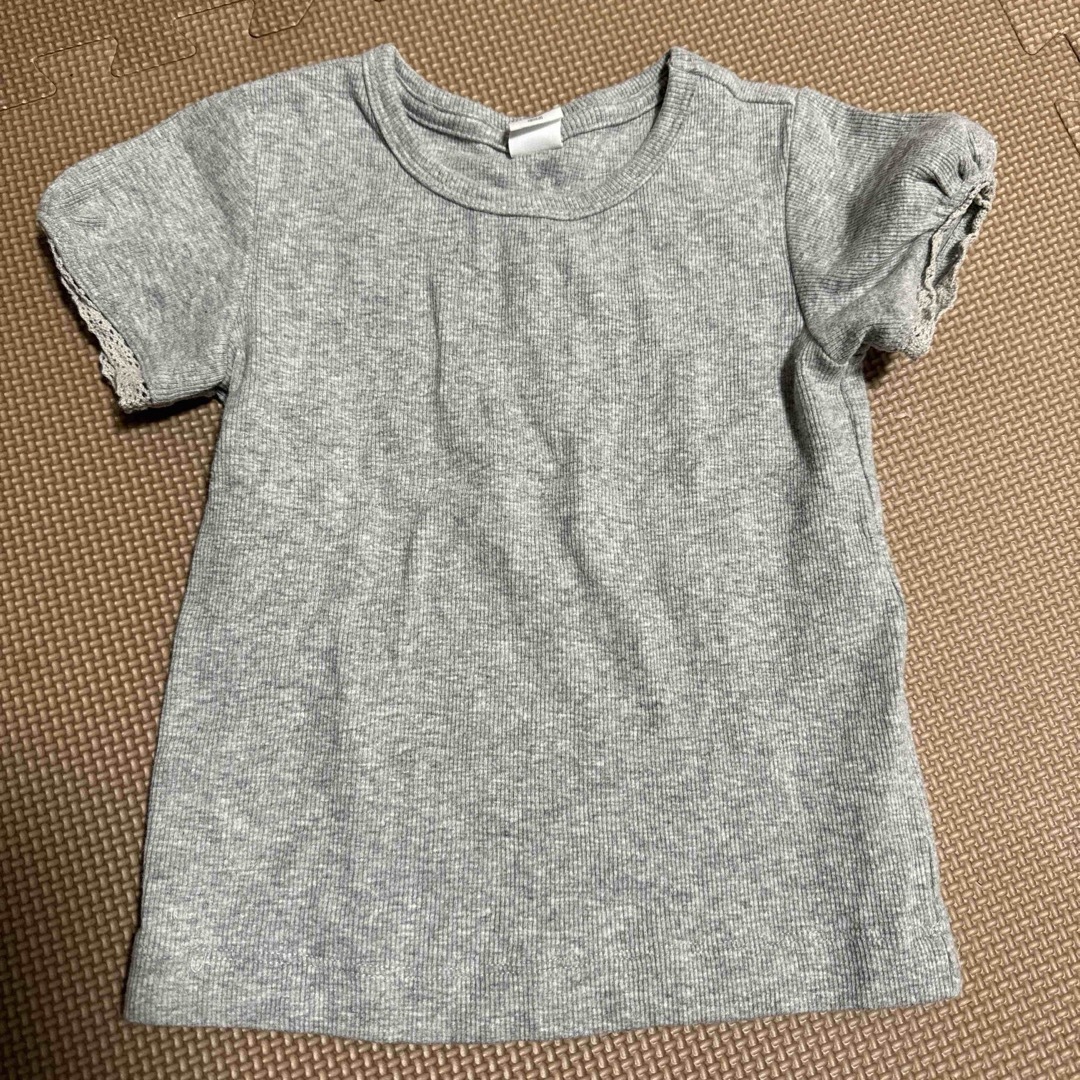 babyGAP(ベビーギャップ)のGAP 100 半袖 キッズ/ベビー/マタニティのキッズ服男の子用(90cm~)(Tシャツ/カットソー)の商品写真