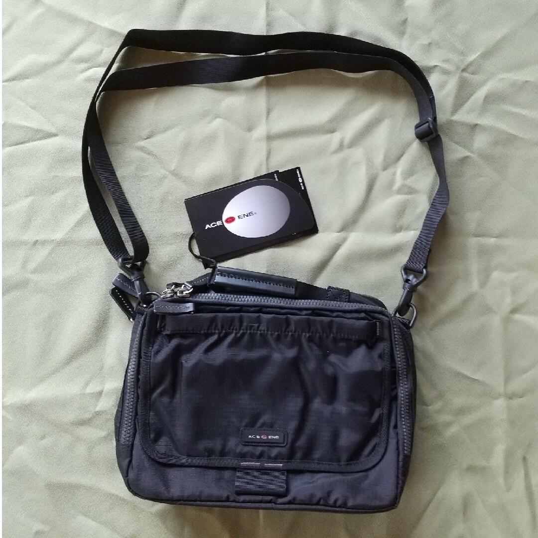 ショルダーバック黒(27×20×８cm) メンズのバッグ(ショルダーバッグ)の商品写真